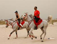 /international/Bahrain/2008HMTheKingsEnduranceCup/Gallery/VetIn/thumbnails/_SAM4207.jpg