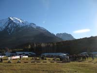 /international/Chile/2009TorresDelPaine/gallery/may1_afternoon/thumbnails/IMG_4291.jpg