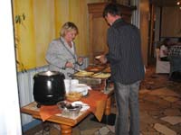 2006wec/images/USA/Aug15DinnerGallery/thumbnails/IMG_6198.jpg