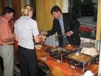 2006wec/images/USA/Aug15DinnerGallery/thumbnails/IMG_6199.jpg