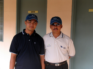 Amran and Che Gu Din