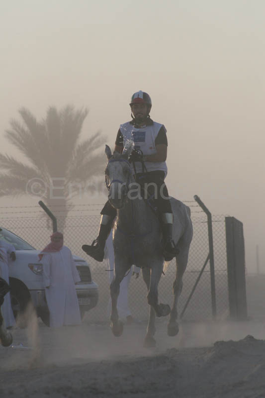0902UAE_451