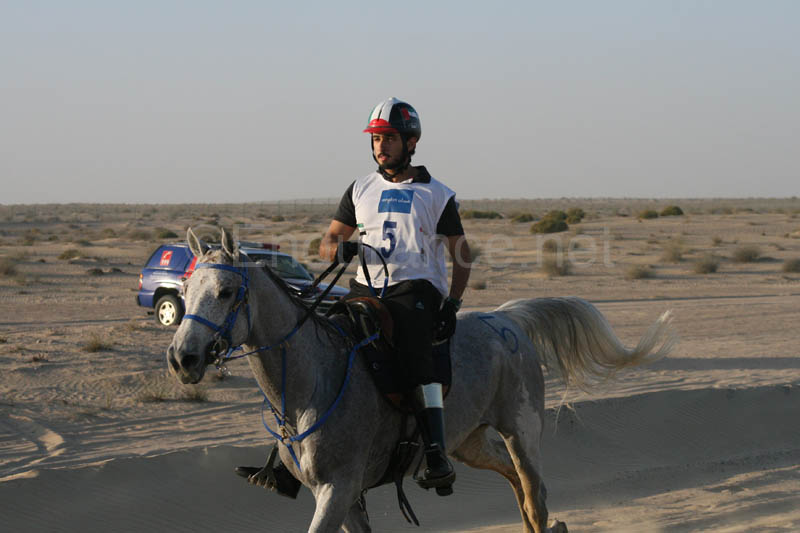 0902UAE_483