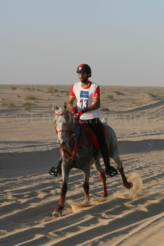 0902UAE_494