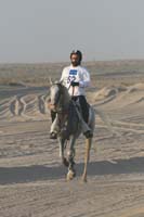 0902UAE_470