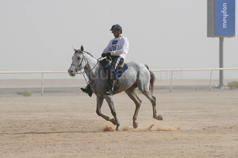 0902UAE_548