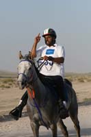 0902UAE_513