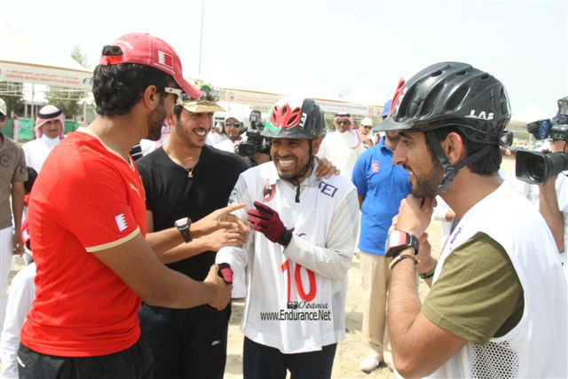 2009HMTheKingofBahra#A0053