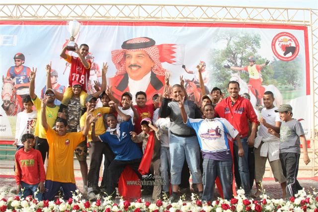 2009HMTheKingofBahra#A0082