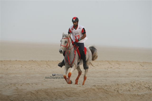 2009HMTheKingofBahra#A0121