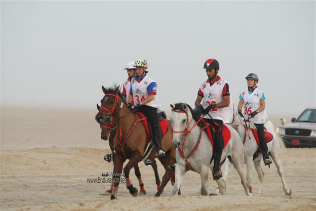 2009HMTheKingofBahra#A0126