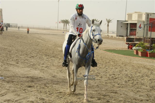 2009HMTheKingofBahra#A0157