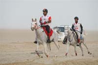 2009HMTheKingofBahra#A0117