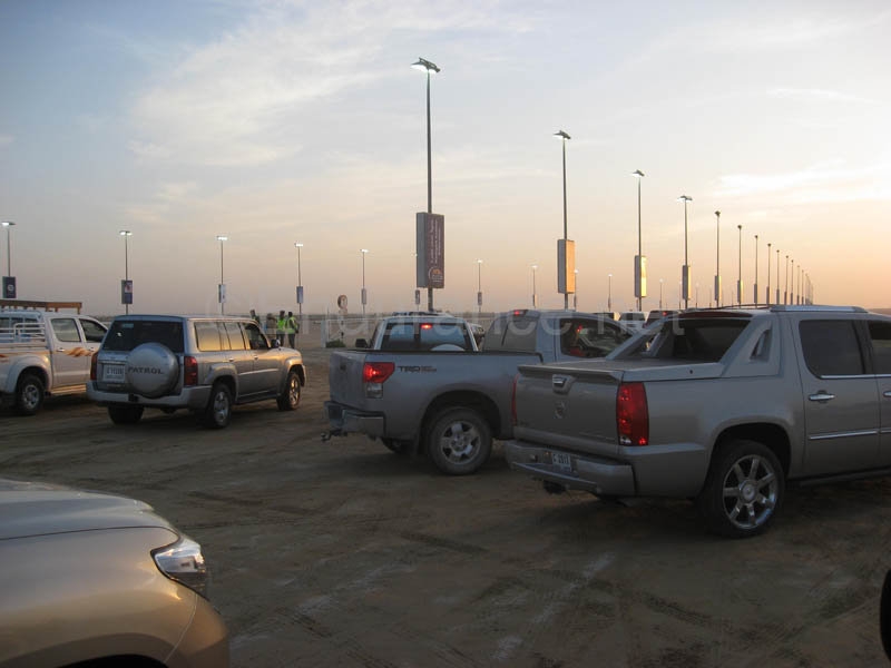 0902UAE_231