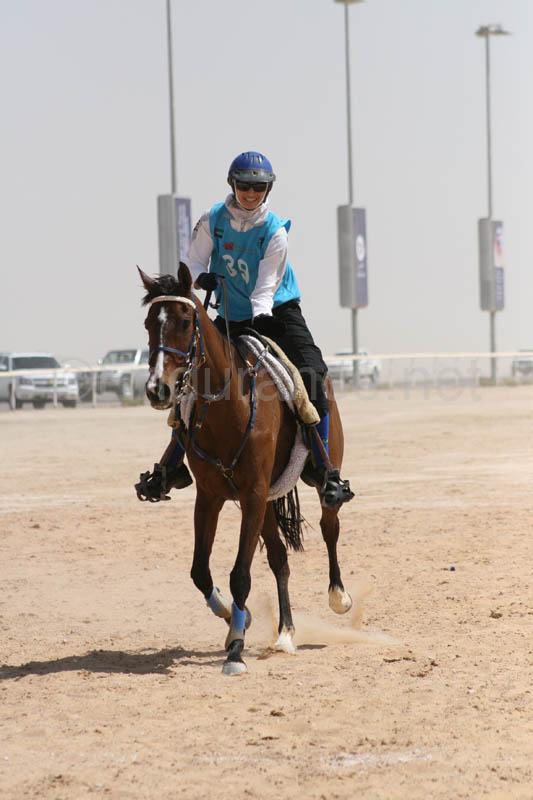 0902UAE_400