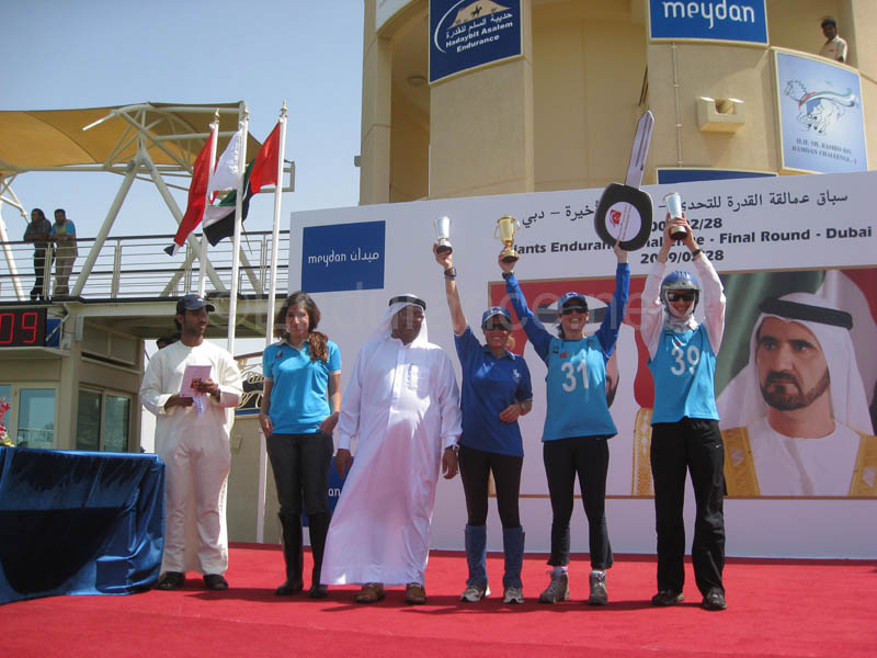 0902UAE_409