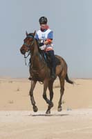 0902UAE_140